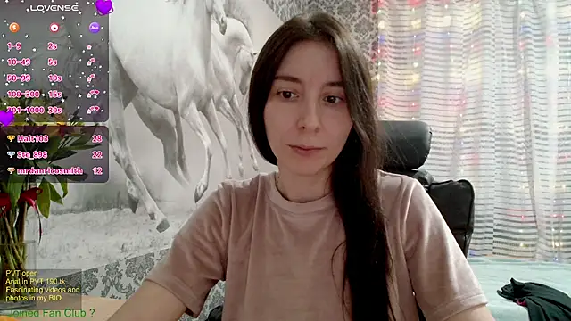 Snapshot of Wowpornoo chatting on 02.16.25 Wowpornoo online show from 02.16.25