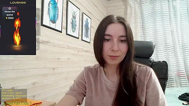 Snapshot of Wowpornoo chatting on 03.06.25 Wowpornoo online show from 03.06.25