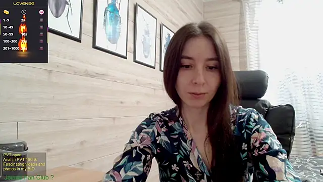 Snapshot of Wowpornoo chatting on 03.19.25 Wowpornoo online show from 03.19.25