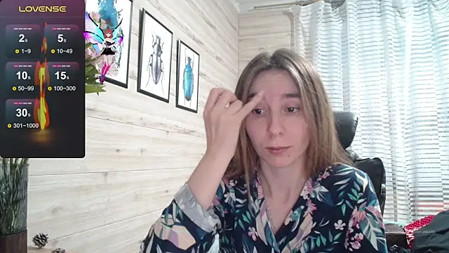 Snapshot of Wowpornoo chatting on 11.19.25 Wowpornoo online show from 11.19.25