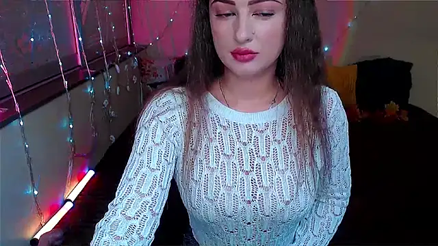 LizaSenri online show from 10.18.25