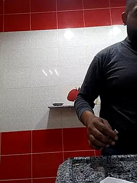 Snapshot of ListedLoin chatting on 02.19.25 ListedLoin online show from 02.19.25