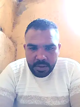 Snapshot of ListedLoin chatting on 02.26.25 ListedLoin online show from 02.26.25