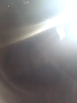 Snapshot of ListedLoin chatting on 10.05.25 ListedLoin online show from 10.05.25