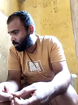 Snapshot of ListedLoin chatting on 11.10.25 ListedLoin online show from 11.10.25