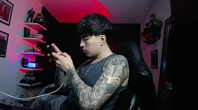 Snapshot of jung_dragon chatting on 01.22.25 jung dragon online show from 01.22.25