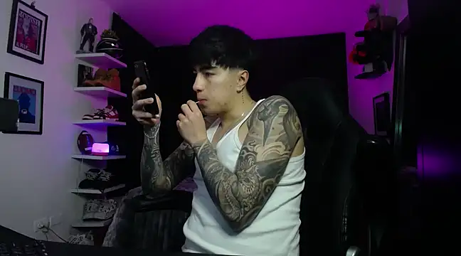 Snapshot of jung_dragon chatting on 03.09.25 jung dragon online show from 03.09.25