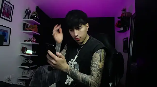 Snapshot of jung_dragon chatting on 03.10.25 jung dragon online show from 03.10.25