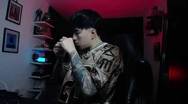 Snapshot of jung_dragon chatting on 03.14.25 jung dragon online show from 03.14.25