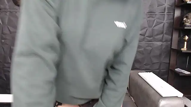 Abril Squirt online show from 01.17.25