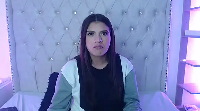 Abril Squirt online show from 03.20.25