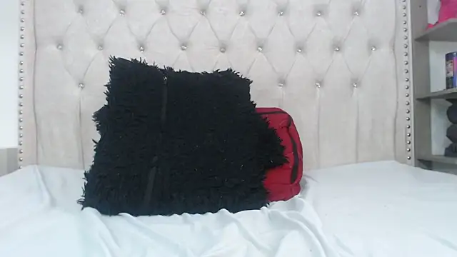 Abril Squirt online show from 03.04.26