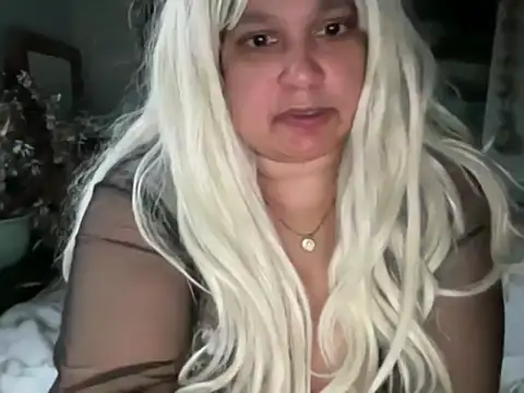 MelanieFawker online show from 09.19.25