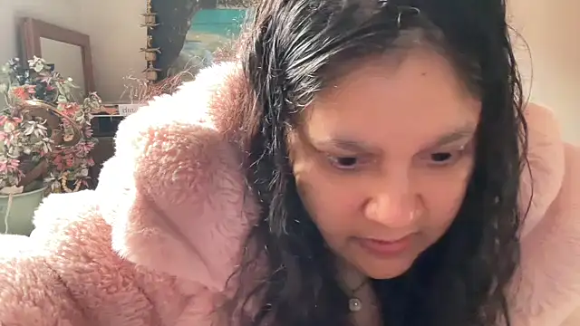 MelanieFawker online show from 10.05.25