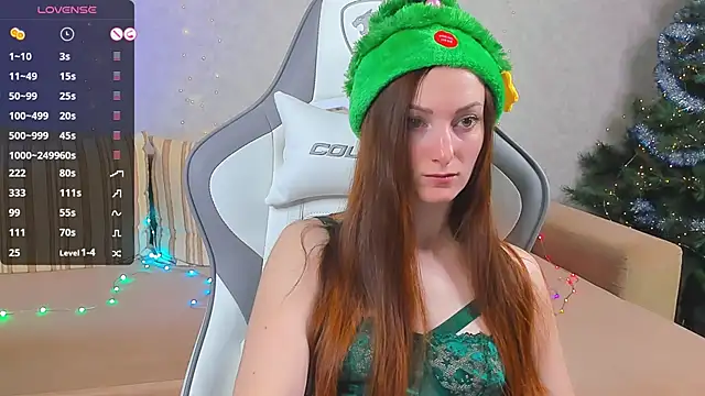 Snapshot of FlamyGold chatting on 12.26.24 FlamyGold online show from 12.26.24