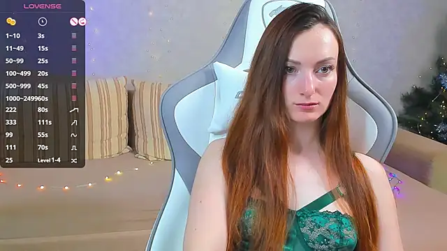 Snapshot of FlamyGold chatting on 01.14.25 FlamyGold online show from 01.14.25