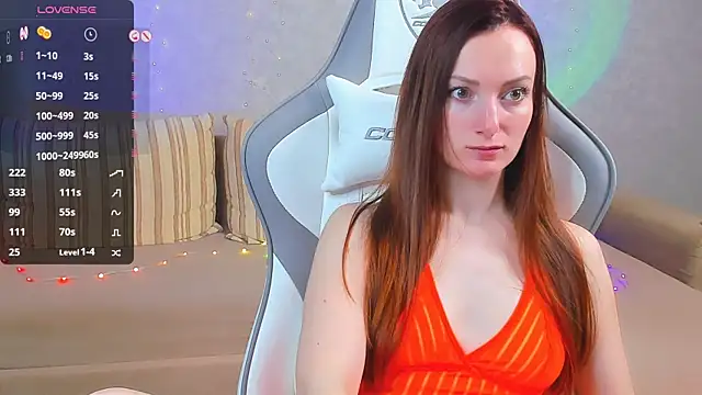 Snapshot of FlamyGold chatting on 01.28.25 FlamyGold online show from 01.28.25