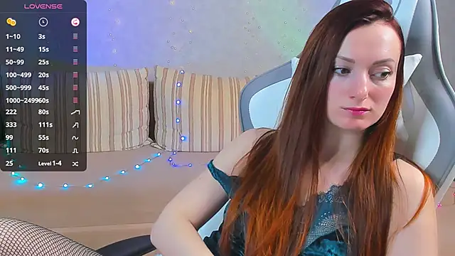 Snapshot of FlamyGold chatting on 02.06.25 FlamyGold online show from 02.06.25