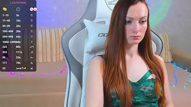 Snapshot of FlamyGold chatting on 02.07.25 FlamyGold online show from 02.07.25