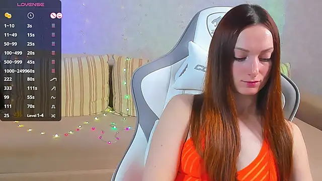 Snapshot of FlamyGold chatting on 03.17.25 FlamyGold online show from 03.17.25