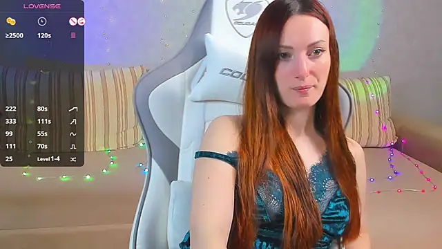 Snapshot of FlamyGold chatting on 03.19.25 FlamyGold online show from 03.19.25