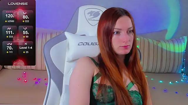 Snapshot of FlamyGold chatting on 09.09.25 FlamyGold online show from 09.09.25