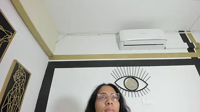 EmilyGomezLS online show from 10.13.25