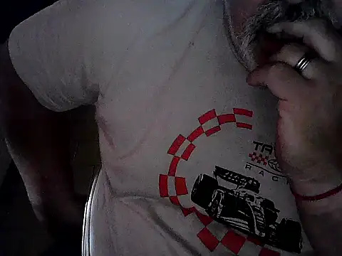 Snapshot of cashot58 chatting on 12.19.25 cashot58 online show from 12.19.25