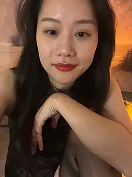 Eliza-E online show from 12.18.25