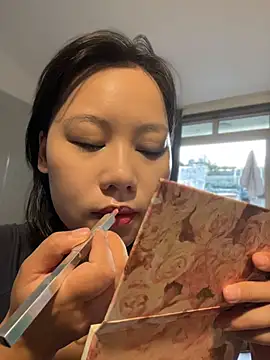 Eliza-E online show from 07.25.26
