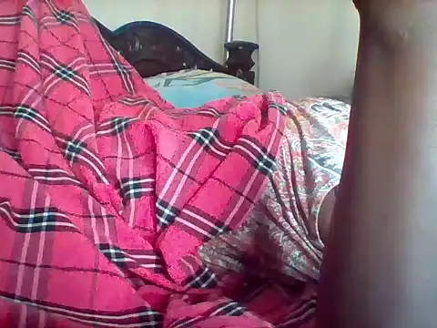 missarpie online show from 10.31.25