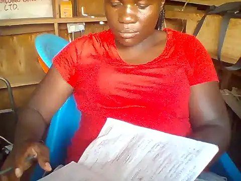 Snapshot of missarpie chatting on 03.17.26 missarpie online show from 03.17.26