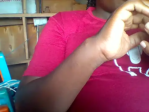 Snapshot of missarpie chatting on 03.21.26 missarpie online show from 03.21.26