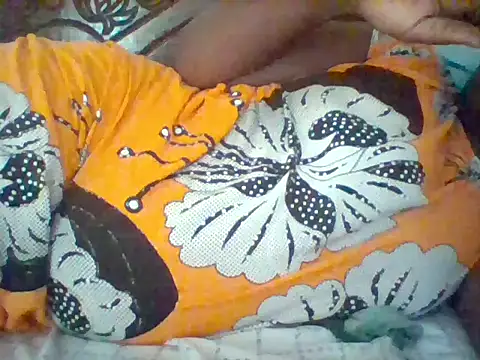 Snapshot of missarpie chatting on 03.26.26 missarpie online show from 03.26.26