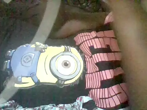 Snapshot of missarpie chatting on 04.14.26 missarpie online show from 04.14.26