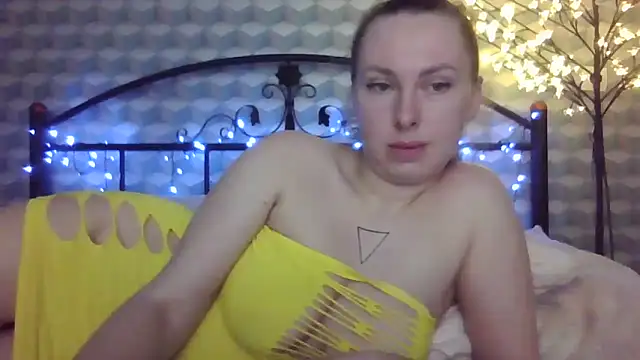 Snapshot of _Leslyy_Solo_1 chatting on 02.08.25 Leslyy Solo 1 online show from 02.08.25