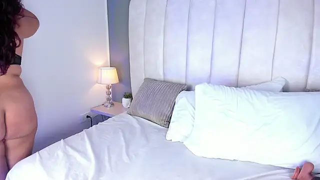 MelissaKarterrs online show from 02.25.25