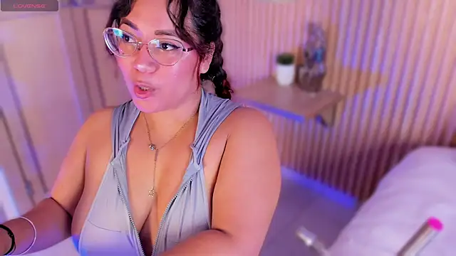 Snapshot of MelissaKarterrs chatting on 04.13.26 MelissaKarterrs online show from 04.13.26