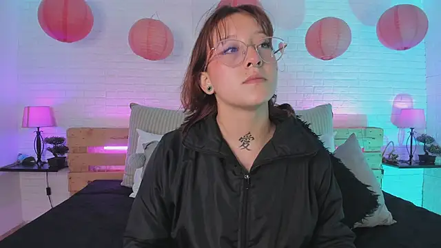 Snapshot of sofi_bakerr chatting on 02.22.25 sofi bakerr online show from 02.22.25