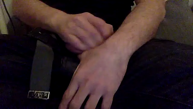 Snapshot of ___dude____ chatting on 11.08.25 dude online show from 11.08.25