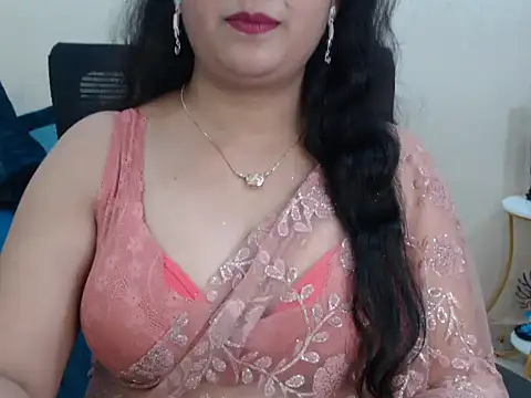 Snapshot of Inviting_Aanya chatting on 01.14.25 Inviting Aanya online show from 01.14.25