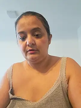 sarahhh1987 online show from 10.19.25