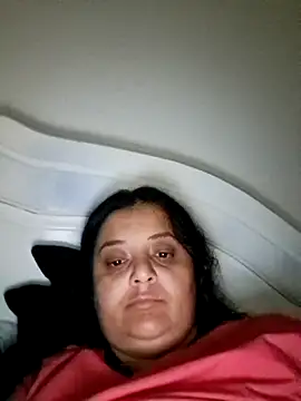 sarahhh1987 online show from 11.19.25