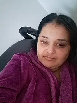 sarahhh1987 online show from 12.14.25