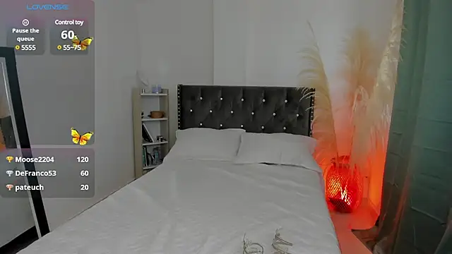 Snapshot of AnntoniaWood chatting on 01.15.25 AnntoniaWood online show from 01.15.25