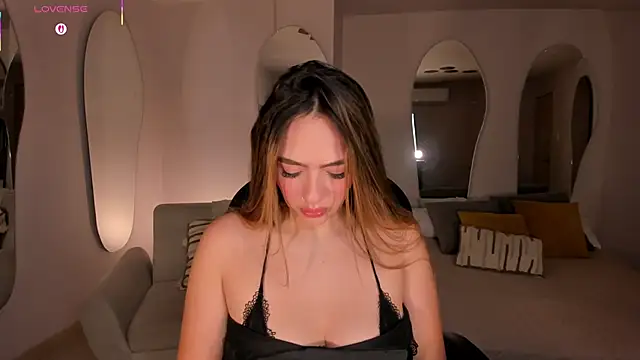 Snapshot of BellaRose_X chatting on 02.15.26 BellaRose X online show from 02.15.26