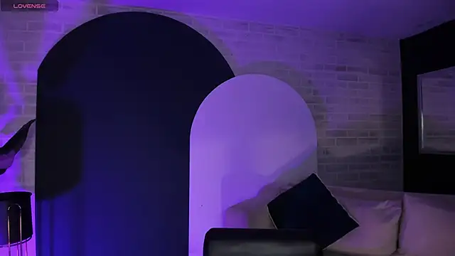 ViolettHansson online show from 04.11.26