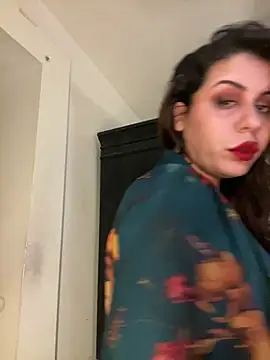 Snapshot of holyeroticss chatting on 01.18.25 holyeroticss online show from 01.18.25