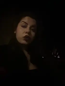 Snapshot of holyeroticss chatting on 03.22.25 holyeroticss online show from 03.22.25