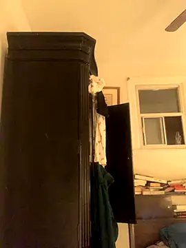 holyeroticss online show from 11.12.25